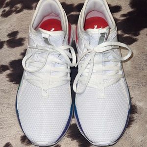 Puma PRIDE size 8.5 women’s